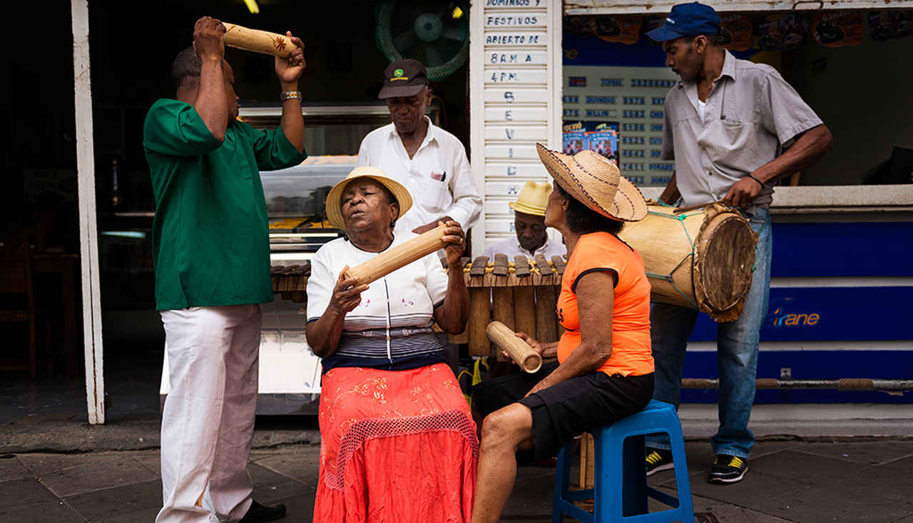 Turismo com música — América Latina