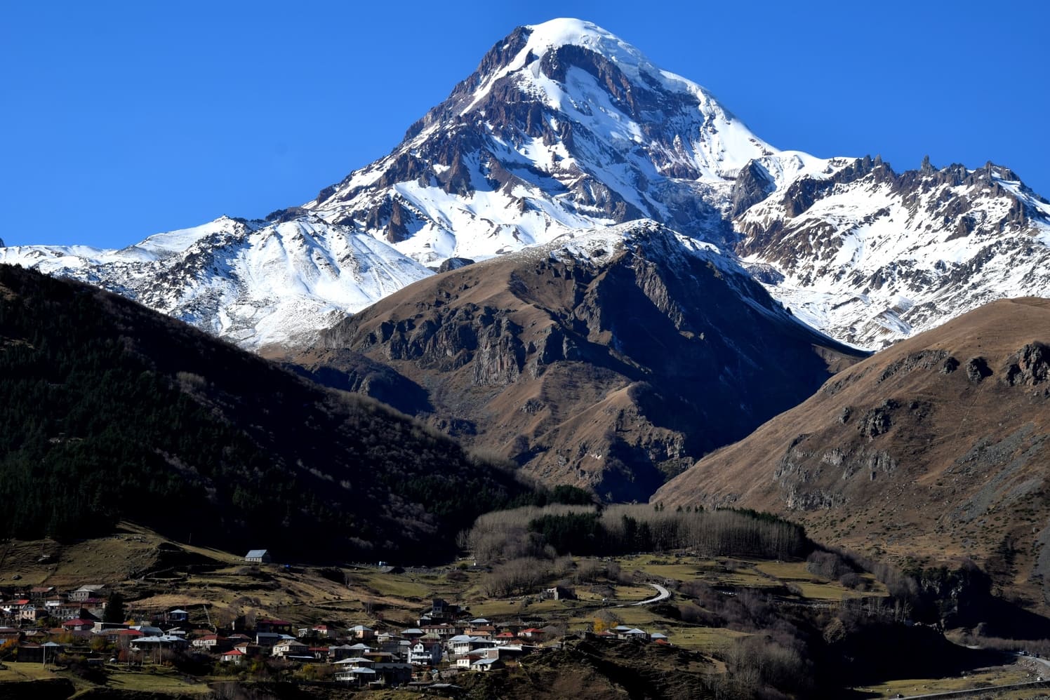 estações do ano na Europa — Cáucaso