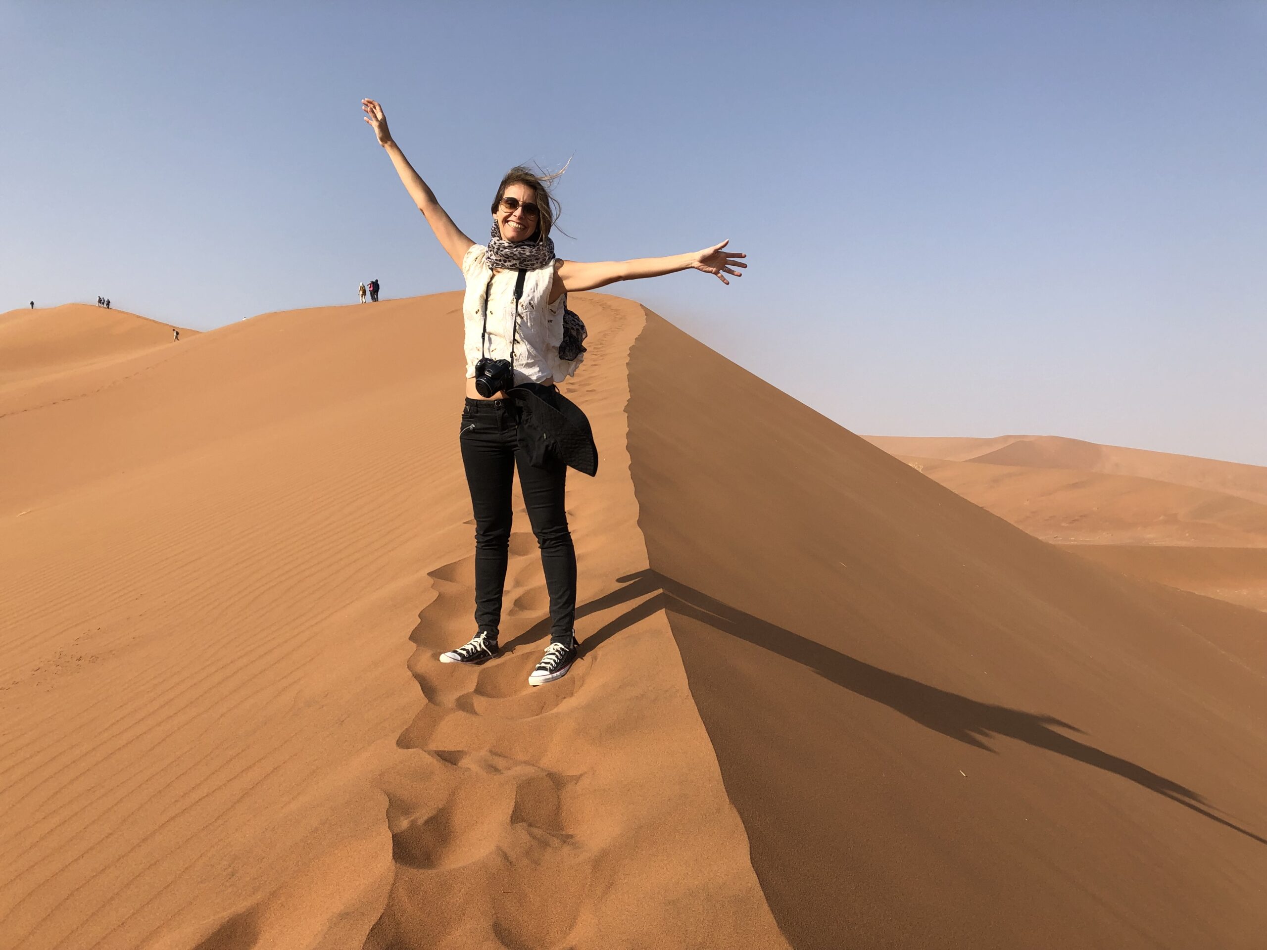 Cliente Terramundi nas dunas da Namíbia.