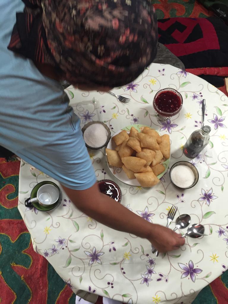 Chá com geléia no Azerbaijão.